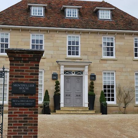 Montpellier House Bed & Breakfast Newport Pagnell Ngoại thất bức ảnh