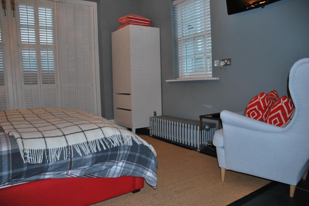 Montpellier House Bed & Breakfast Newport Pagnell Ngoại thất bức ảnh